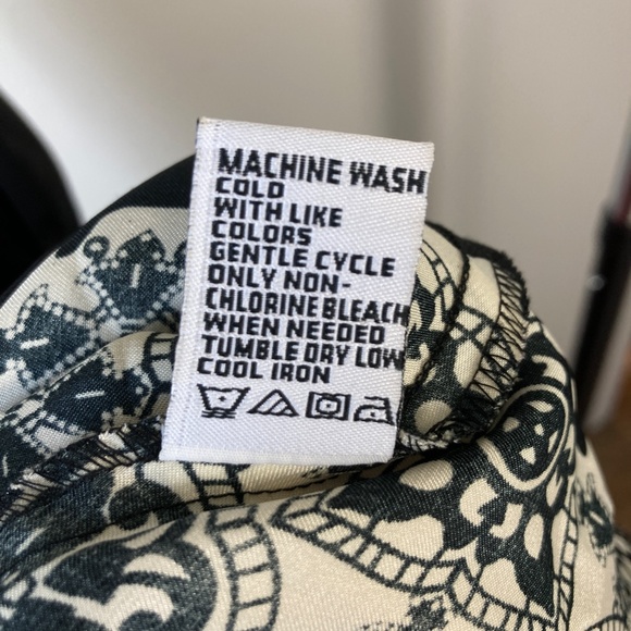 Black and Pink Halter tie dress - Picture 10 of 10